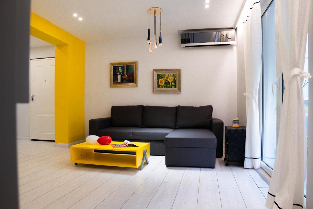 Enxhi'S Apartment Тирана Екстериор снимка